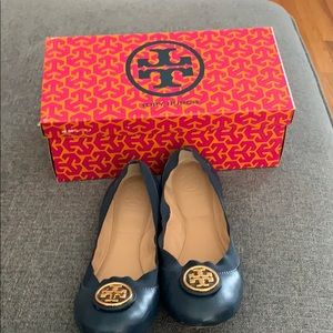 Tory Burch Caroline ballet size 8